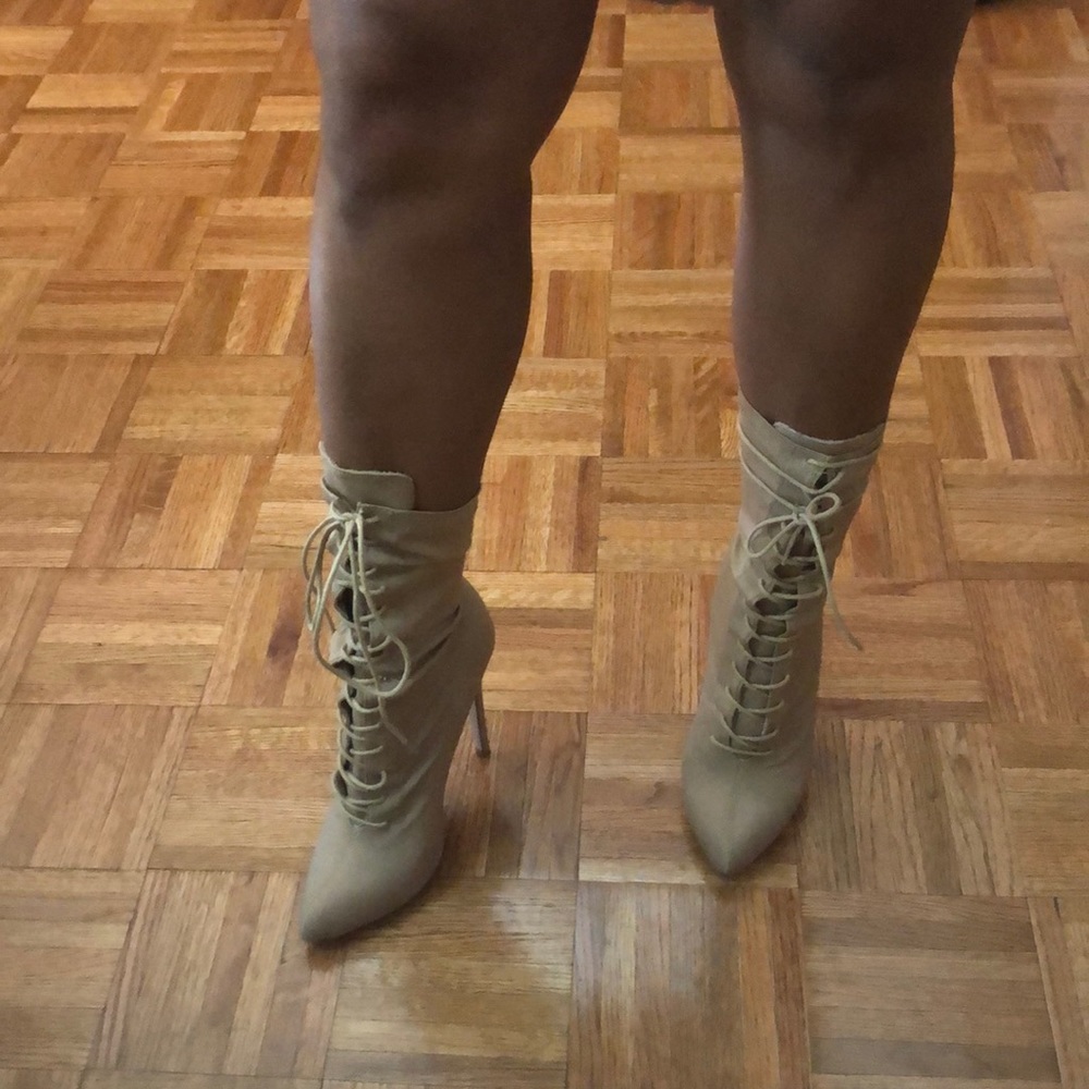 Lace up Knit Bootie